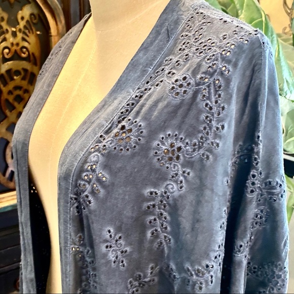 Young Fabulous & Broke Keiko Black Sand Kimono - Picture 10 of 11